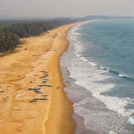 Blue Lagoon Beach Resort Gokarna  Eksteriør billede