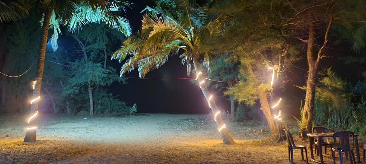 Blue Lagoon Beach Resort Gokarna  Eksteriør billede